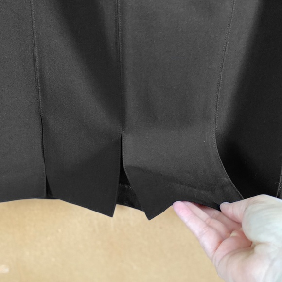 Requirements Black Skirt in size 10 - Picture 7 of 7